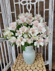 Pure Souls - White Alstroemeria Bouquet